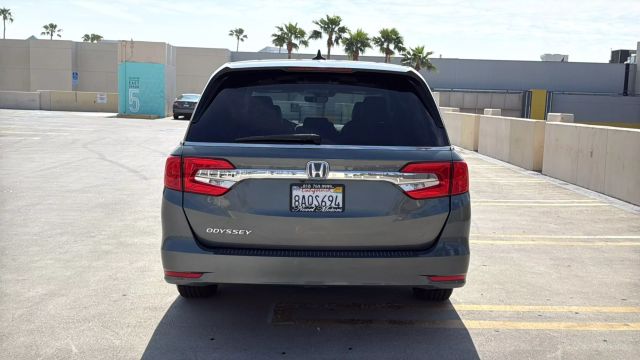 2018 Honda Odyssey - Image 6