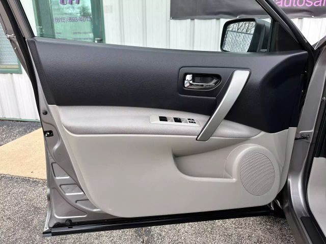 2015 Nissan Rogue Select - Image 14
