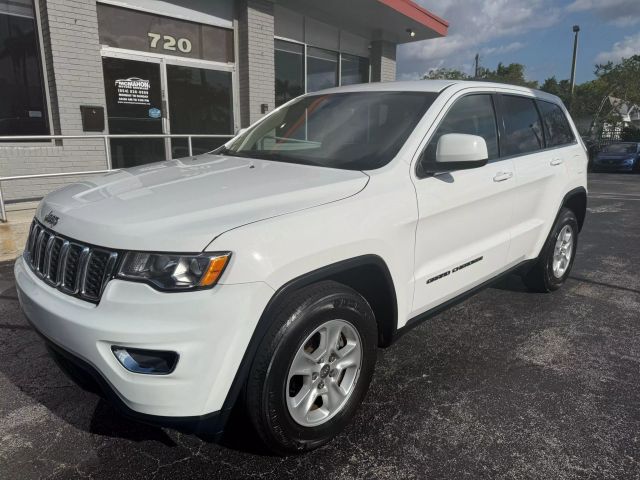 2017 Jeep Grand Cherokee - Image 1