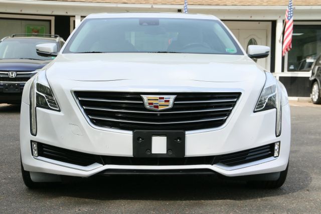 2017 Cadillac Ct6 - Image 2