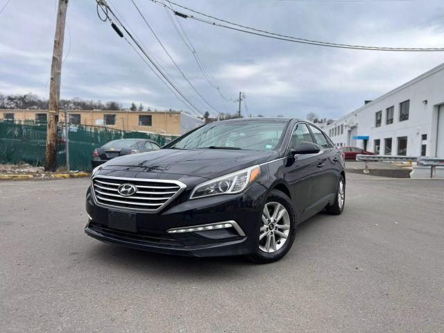 2015 Hyundai Sonata Se Sedan 4d - Image 3