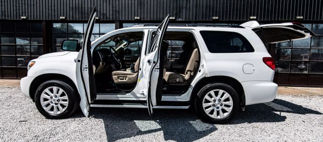 2014 TOYOTA SEQUOIA SUV WHITE AUTOMATIC - Auto Masters of Carolinas