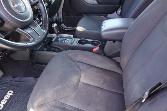 2018 Jeep Wrangler Unlimited - Image 9