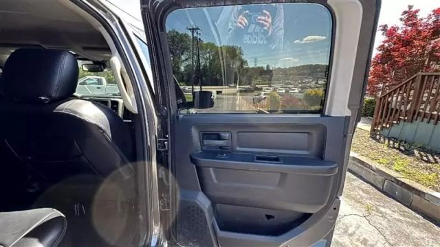 2021 Ram 1500 Classic Crew Cab - Image 15