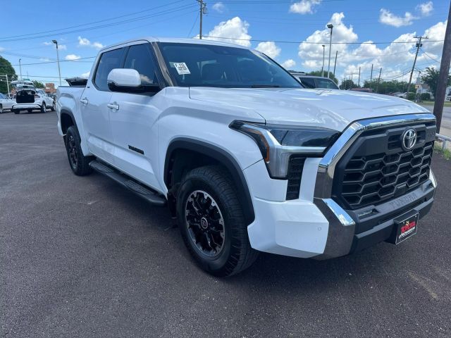 2022 Toyota Tundra Crewmax - Image 2