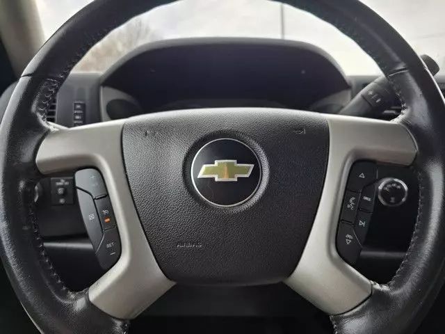 2013 Chevrolet Silverado 1500 Extended Cab - Image 8