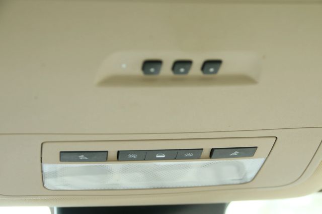 2012 Buick Lacrosse - Image 27