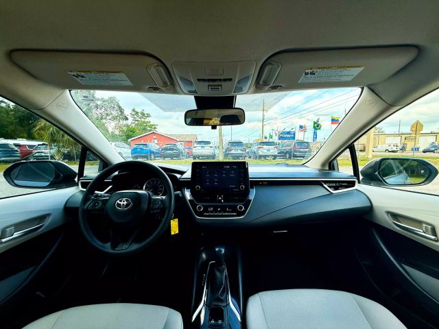 2022 Toyota Corolla - Image 8