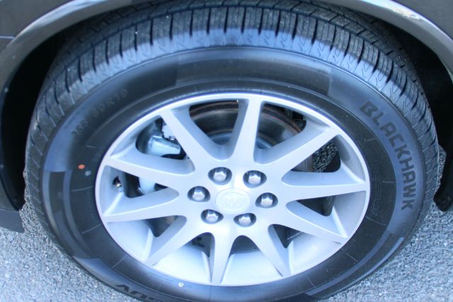 2013 Buick Enclave - Image 38