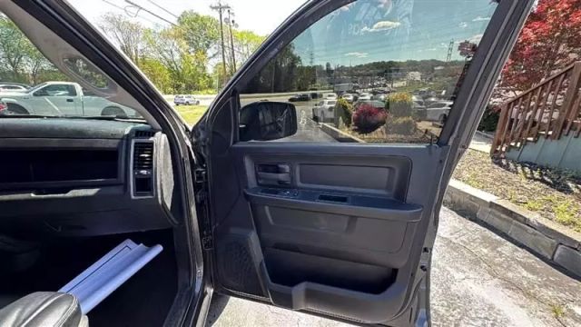 2021 Ram 1500 Classic Crew Cab - Image 13