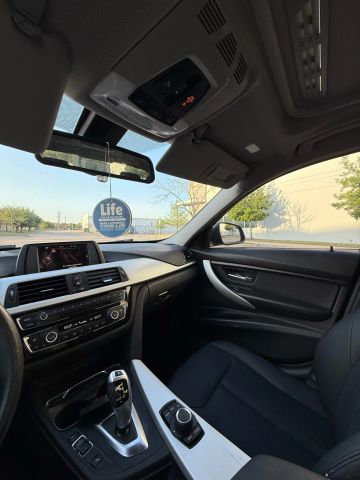 2017 Bmw 3 Series - Image 23