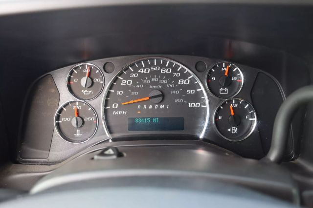 2018 Chevrolet Express 2500 Cargo - Image 11