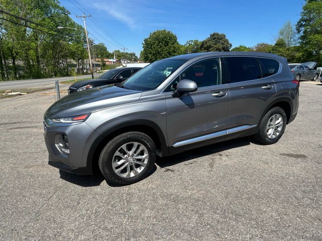 2019 Hyundai Santa Fe - Image 2