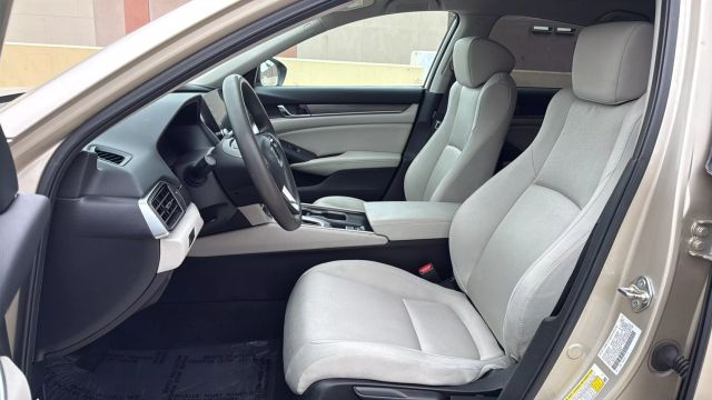 2018 Honda Accord - Image 10
