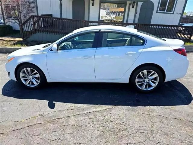 2016 Buick Regal - Image 8