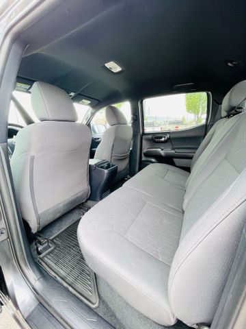 2018 Toyota Tacoma Double Cab - Image 20