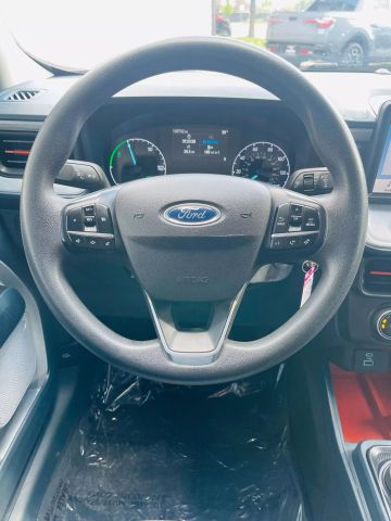 2022 Ford Maverick - Image 31