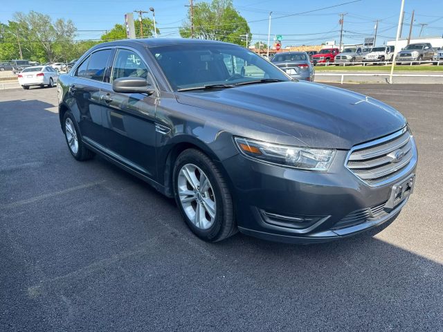 2016 Ford Taurus - Image 2
