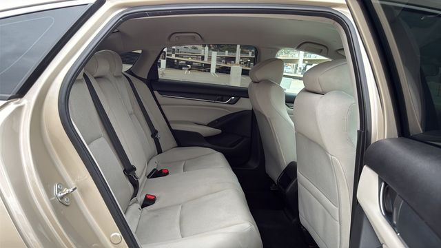 2018 Honda Accord - Image 14