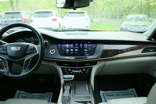 2017 Cadillac Ct6 - Image 20