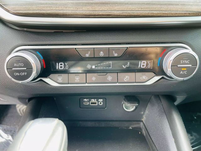2019 Nissan Altima - Image 40