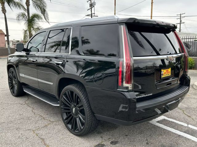 Image 5 of 2018 CADILLAC ESCALADE