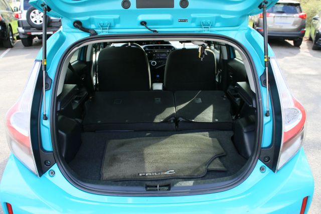 2018 Toyota Prius C - Image 33