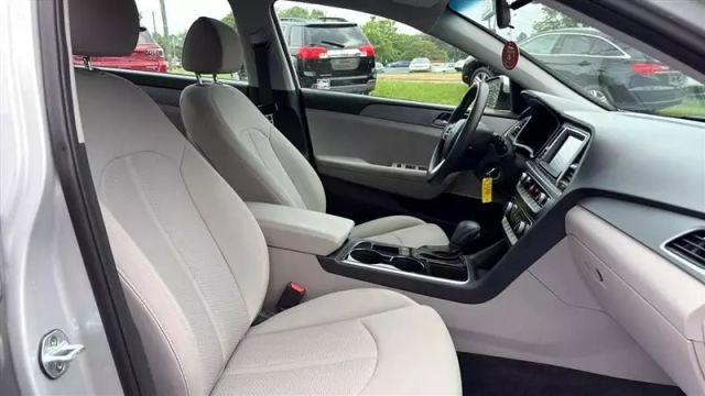 2019 Hyundai Sonata - Image 15