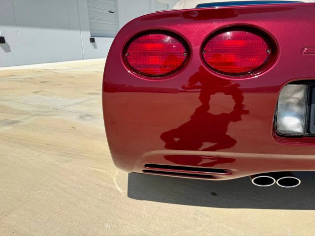 2003 Chevrolet Corvette - Image 24