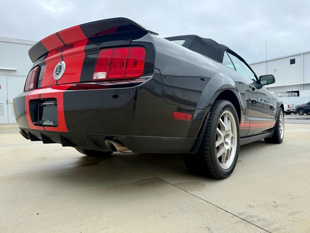 2007 Ford Mustang - Image 14