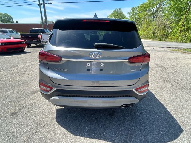 2019 Hyundai Santa Fe - Image 12