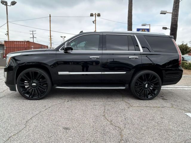 Image 4 of 2018 CADILLAC ESCALADE