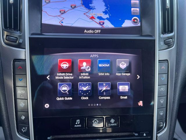 2016 Infiniti Q50 2.0t Premium Sedan 4d - Image 29
