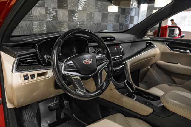 2019 Cadillac Xt5 Sport Utility 4d - Image 3