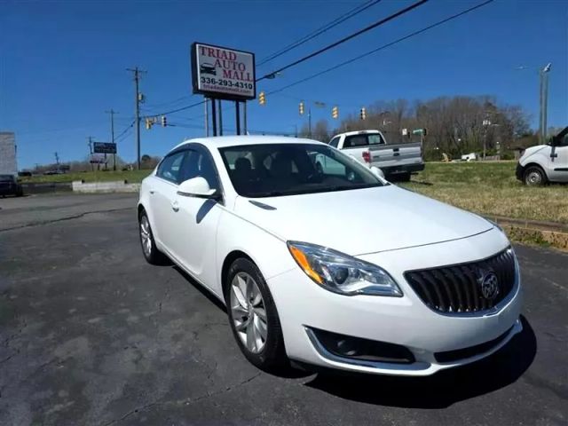 2016 Buick Regal - Image 3