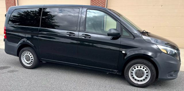 2018 Mercedes-benz Metris Passenger - Image 3