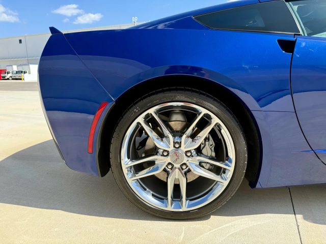 2017 Chevrolet Corvette - Image 13