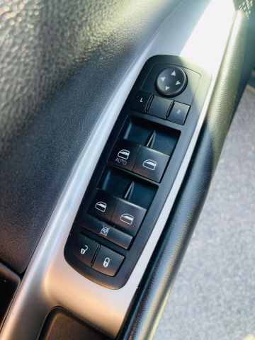 2015 Dodge Journey - Image 32