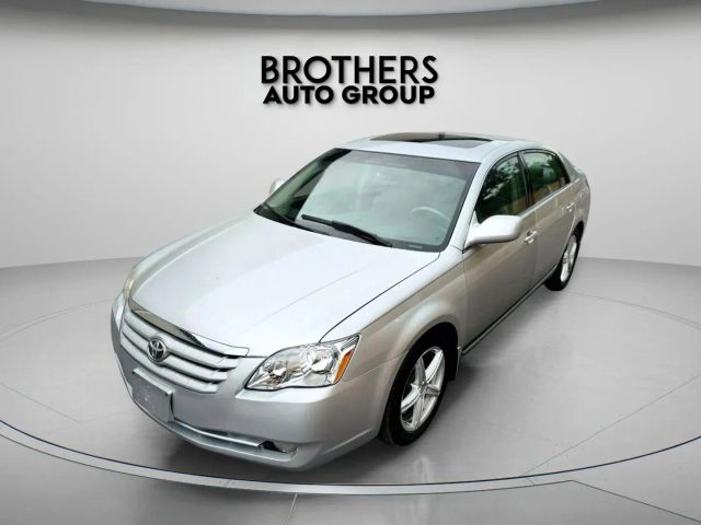 2007 Toyota Avalon - Image 4