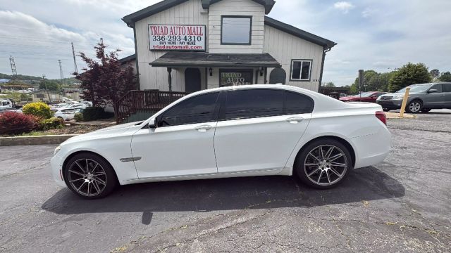 2015 Bmw 7 Series - Image 8