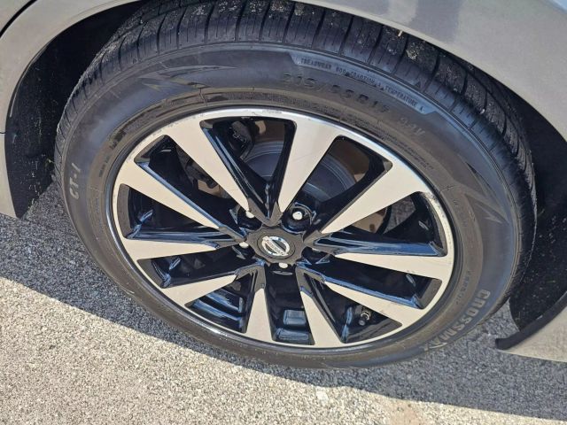 2018 Nissan Altima - Image 10