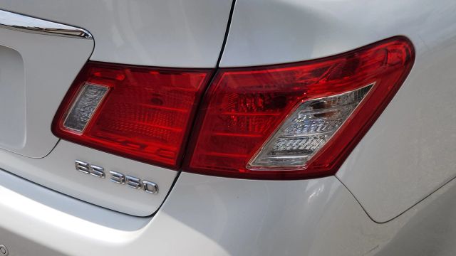 2008 Lexus Es - Image 10