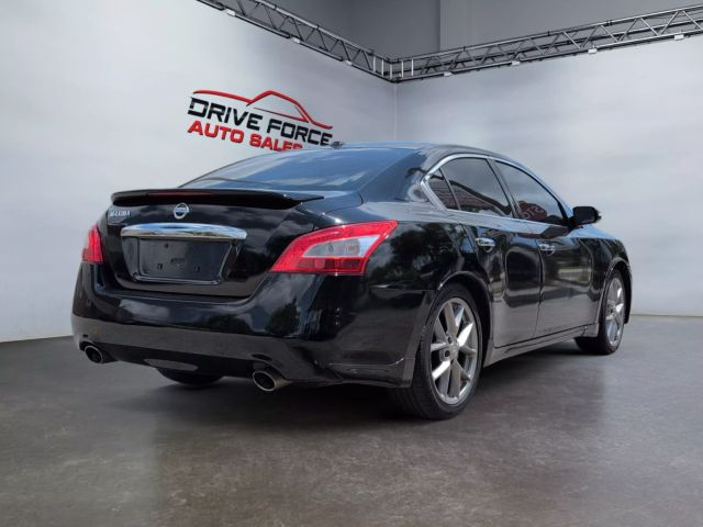 2011 Nissan Maxima - Image 5