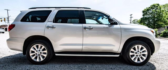 2014 TOYOTA SEQUOIA SUV WHITE AUTOMATIC - Auto Masters of Carolinas