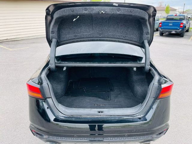 2019 Nissan Altima - Image 14