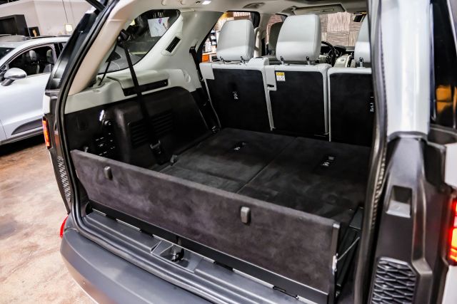 2017 Land Rover Discovery Hse Luxury Sport Utility 4d - Image 56