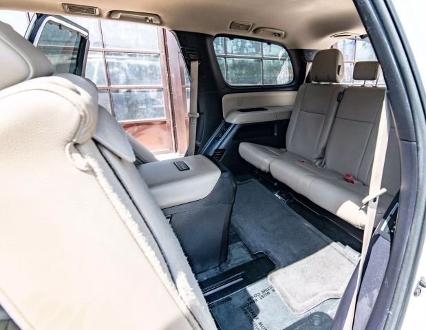 2014 TOYOTA SEQUOIA SUV WHITE AUTOMATIC - Auto Masters of Carolinas