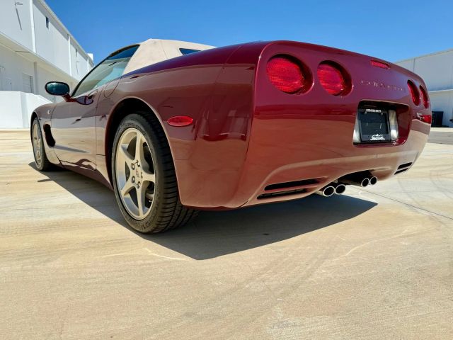 2003 Chevrolet Corvette - Image 25