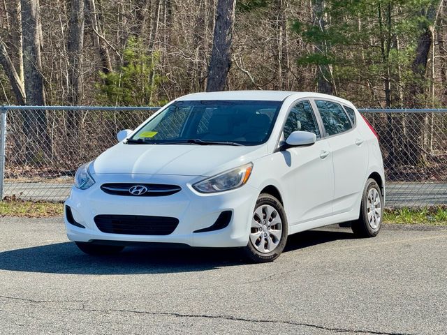 2016 Hyundai Accent Se Hatchback 4d - Image 1