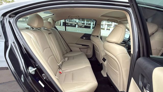 2014 Honda Accord - Image 16